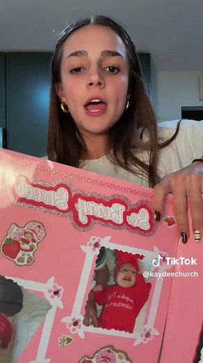 SCRAPBOOK WITH ME!! 🖼️📸@VioletandAsterCrafts #babyscrapbook #scrapbook #momtok #memories #crafttok