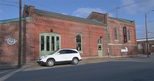 Local donut shop closes its original Louisville location