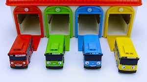 🐥🐥🐥 Playing Mc MacQueen, PJ Mark, Hulk, Batman with Candy | Learn Color English | Nursery Rhymes 🐥🐥🐥 | LoLo Kids