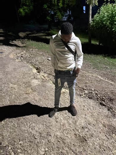 Bruce Gad (@bruce.gad)’s videos with Busta Serious Sound - Busta