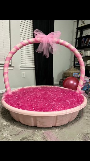 DIY Oversized Easter Basket Tutorial