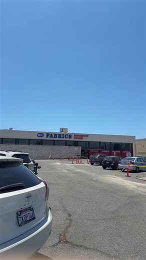 drop your favorite fabric stores in southern california bc ya girl MISSES JOANNS 💚 #ripjoanns #fabricstore #deadstockfabric #mandlfabrics #sewing