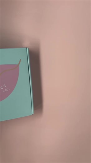 The Sweet Cheeks Box = the cutest gift ever 🍒💗 And yes… it includes $50 of FREE makeup inside. Grab yours before they sell out.