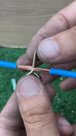 5.9K views · 24 reactions | The screw-hook: the electrician’s secret weapon Simple, strong, and incredibly useful. #USA #ElectricalHack #HookTrick | Do It YourSelf | Facebook
