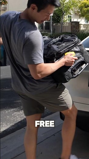 Hands Free Trunk Opening in Tesla Model Y/3