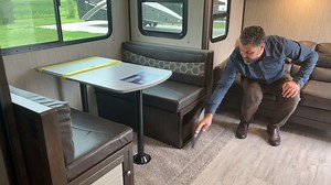 We spent the afternoon at our PDI facility yesterday and David Dilworth showed us around the 259BHS Shadow Cruiser! Comment below and let us know what you think of this floor plan! 👇 Dealer Locator: https://bit.ly/2wDKgcM 259BHS Floor Plan: https://bit.ly/2WWZ7xA | Cruiser RV