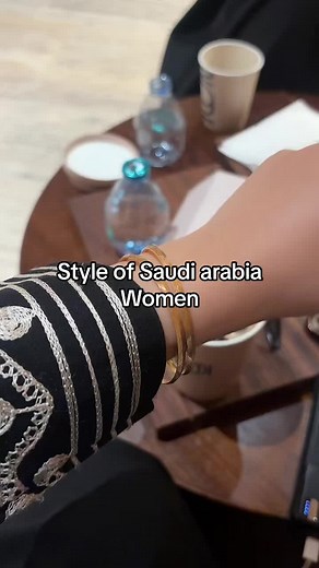 Exploring the Stylish Trends of Saudi Arabian Women
