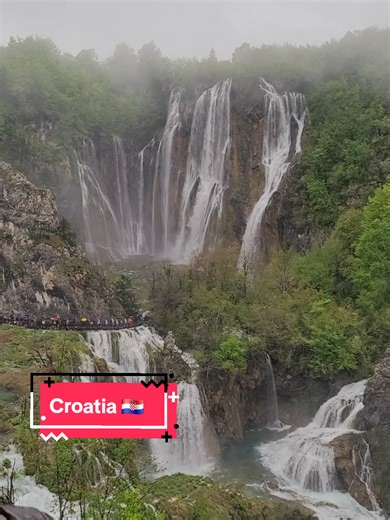 Discover the Stunning Plitvice Lakes in Croatia