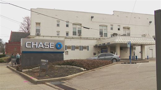 Man arrested in Highlands bank robbery, LMPD says
