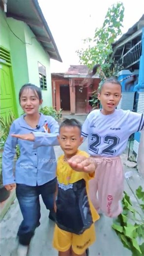 SAWADIKAP🙏🙏😍❤️🩷 #kampungkeramatofficial #dance #funny #viral #shorts #viral #fyp