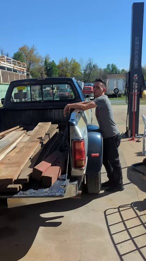 248K views · 2K reactions | Asking Farm the real questions 藍鸞 | Farmtruck and AZN | Facebook