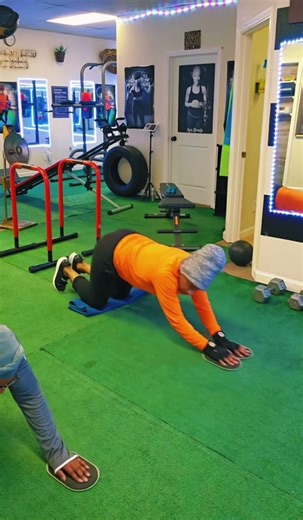 Core Work! Sliders are a wonderful way for this routine! #coreworkout #exercise #fullbodyconditionin