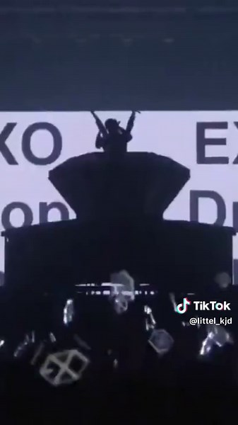 King of high note 🤟🏻 #CHEN #첸 #엑소첸 #exo #엑소 #kpop #exocbx #fyp