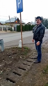 478K views · 6.6K reactions | Primaru de la Ciorani Prahova vorbește urat cu stegarul cioranean! Trageți voi concluziile. | Ionut Vasilescu | Facebook