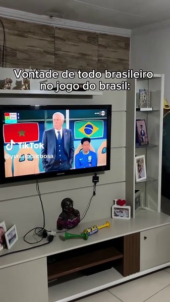 Fiquem tranquilos, próximo jogo ele é titular 😅😂😂🫡 . . . . . . . #humor #meme #viral #fyp #viraltiktok