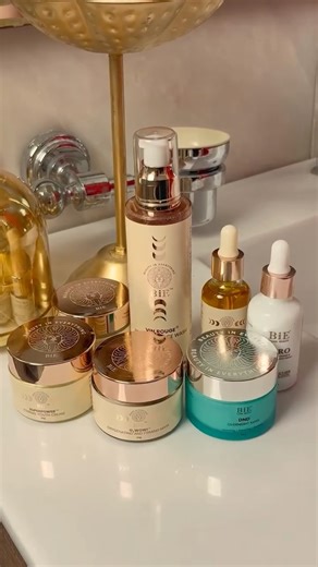 BiE | Luxury Skincare on Instagram: "Get unready with BiE 🤍 Products by @beautyby_bie Step 1: Fresh Forward Deep Hydrating Cleanser Step 2: Vin Rouge Renewing Face Wash Step 3: Eyefinity Undereye Gel Step 4: DND Overnight Mask Use them consistently overtime to see transformative results. #getunreadywithme #nightskincare #party #newyear #holiday2025"