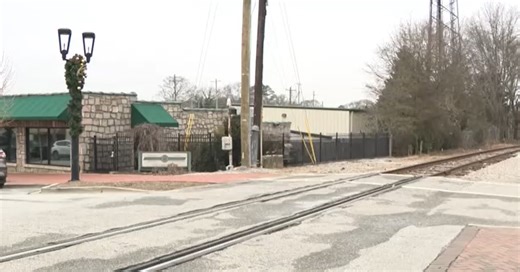 Knife Vs. Gun: Fatal Shooting Outside Ollie’s Tavern Deemed Justified | Concealed Nation