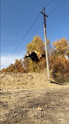 Gainer side flip in 360 roll variation 🔥💦 #roll #variation #parkour #freerunning #tranding