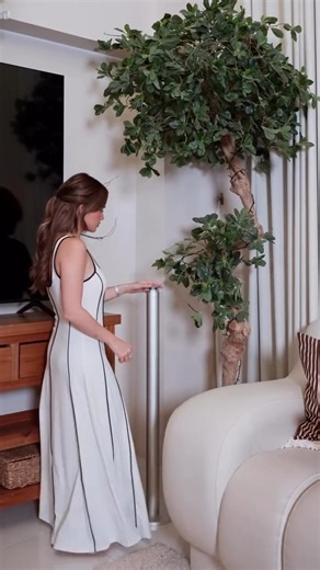 Take it from Elisse Joson — true home luxury begins with scent. Her choice, the hiessēnce Sleek Ultra, transforms every corner with pure, waterless diffusion and a design that exudes calm sophistication. #hiessence #EssenceInEveryCorner | hiessēnce