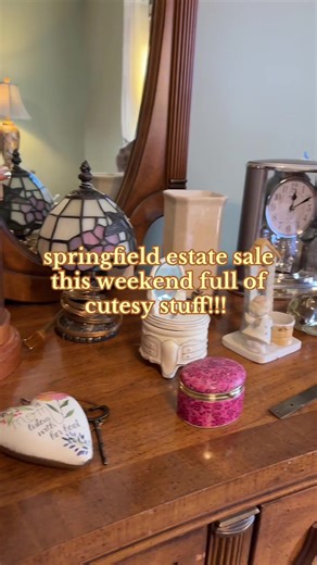 Springfield Estate Sale: Vintage Finds & Treasures