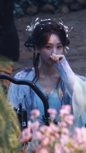 She’s so cute🥹💕 #LiYiTong #liyitong李一桐 #yitong