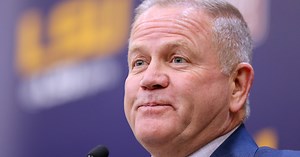 LOOK: Brian Kelly sends cryptic social media post amid big transfer news