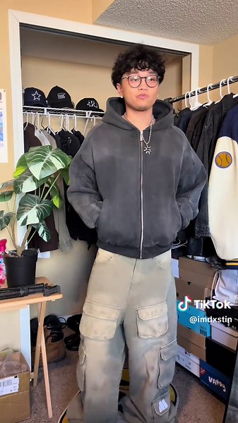 Exploring Streetwear Style: Fashion Tips and Trends