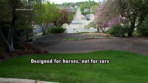 82K views · 1.1K reactions | Snake Alley: The World's Crookedest Street, according to Ripley's Believe it or Not. | Iowa Road Trip | Facebook