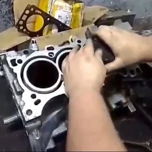 12 reactions · 4 comments | Quick tutorial on how to instal pistons without a piston ring compression tool. #ojperformance #mechanictutorials #howtovideos | O&J Performance | Facebook