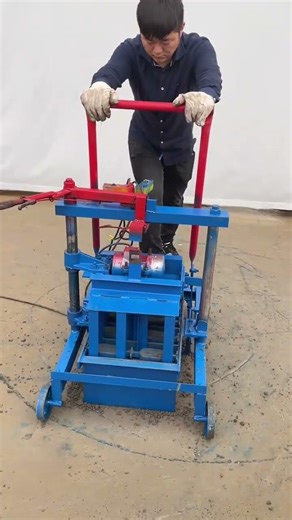 Cheap Professional Electric Mobile Concrete Block Brick Machine for Sale #concreteblocks #machine