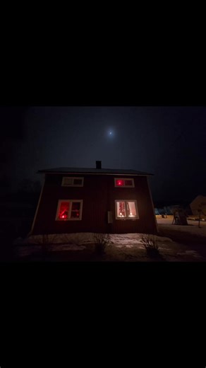 njuter av de sista timmarna på detta år med en jäkla go en whisky ❤️ Gott nytt år till alla och envar! #gottnyttår #gubbenikubbe #kubbe #vösternorrland #sverige