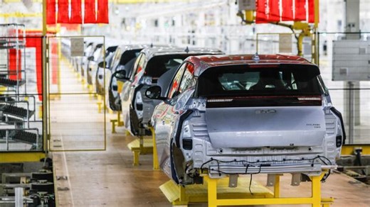 How much could a Chinese EV cost — and will it spy on you? | Hanomansing Tonight