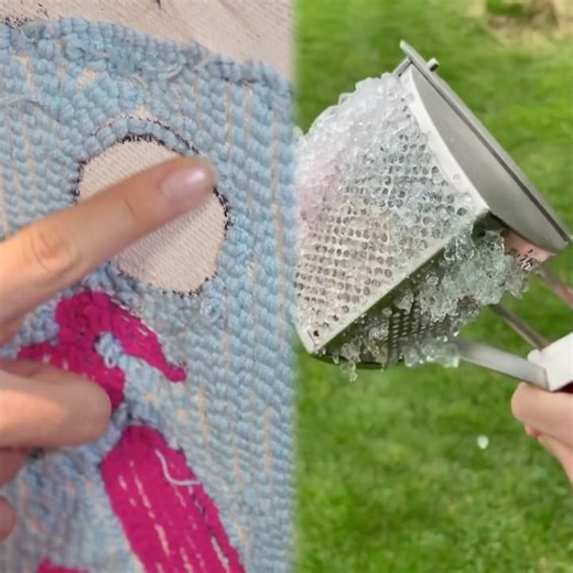 Tufting a Pooping Sign Rug