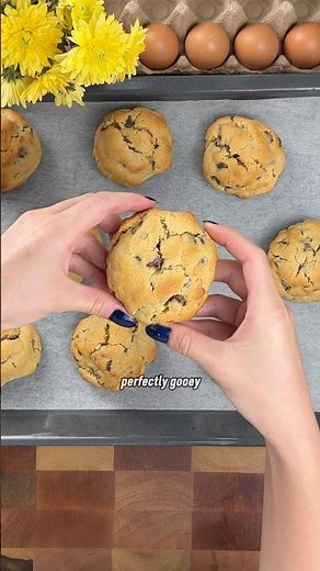 How to make the perfect chocolate chip walnut cookie