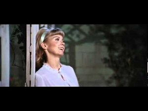 GREASE - HOPELESSLY DEVOTED TO YOU BEST SCENE!!!!