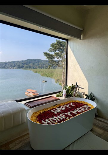 Fill Your Tub with Love: Romantic Getaways for Couples