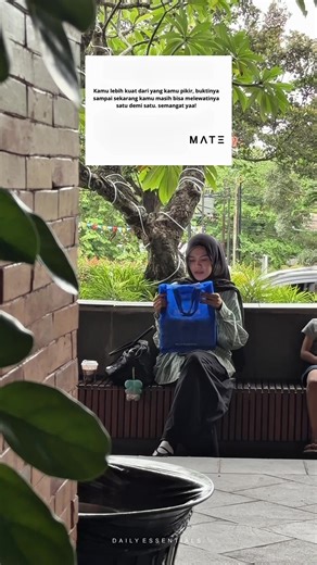 Social Experiment: Spreading Kindness with Gifts