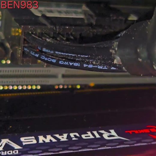 How to install DDR4 RAM on a PC #shorts #pcgaming