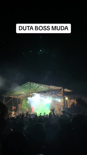Kangen konser bareng sahabat duta🥰🥰#dutabossmuda #dutabossmudaproduction #elsaamanda #penyanyidangdut