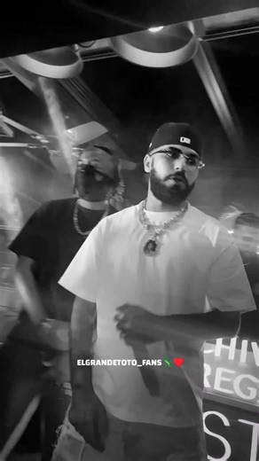 Bling Bling Lyrics by El Grande Toto