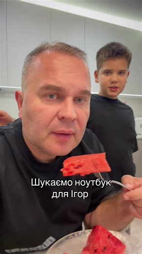 Відео користувача Стоматологія IDEALЕ🦷❤️ (@ideale_dental) на тему «laptop»
