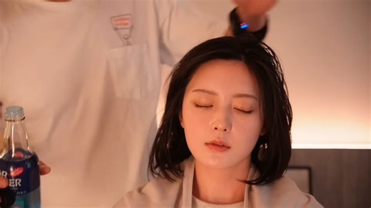 【TOKYO ASMR MASSAGE】ASMR💤Haarwasser风头皮按摩（使用筷子 & 木梳）