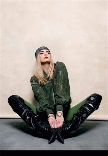 Posing - learn easy🩵 #modelingtips #posingcoach #howtomodel #modeleducation #fyp