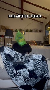 107K views · 6.9K reactions | Che fatica il #natale per chi è #grinch 勞 | Carlotta Voice Savorelli | Facebook