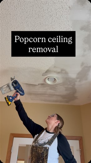 Amanda Wilson | DIY on Instagram: "Scraping ceilings has to be in my top 3 least favorite DIYs 😭 I still don’t know why the builder of this house added the popcorn texture. If you’ve been following my page for a bit then you know the hatred I have for popcorn ceilings 😂 So glad I finally checked this off my list. Now we’ll see if I can feel my arms and shoulders tomorrow #diy #popcornceiling #popcornceilingremoval #homeimprovement #playroommakeover"