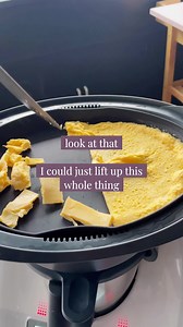 The best way to cook eggs in your Thermomix! But only with the help of our brand new Steaming Mat, designed specifically for use with your Thermomix Varoma. You’ll be using your Thermomix steaming function more often, eating healthier and homemade! We're obsessed, and we know you will be too. This delicious omelette recipe is available FREE on our website (along with plenty others!), so once you've got your mat you'll be cooking up a storm straight away. FREE recipe here: https://www.alycealexan
