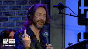 Chris Robinson tells Howard he will always remember the day he met Bob Dylan because of what the music icon did onstage with The Rolling Stones. “... he turns around and he looks at them and he goes, ‘F-ck you!’” | The Howard Stern Show