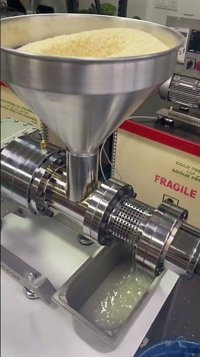 coconut oil making machine - cold press - organic - extra virgin - www.coldpressoilmachines.com