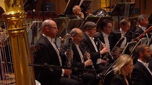 VC ARTIST OF THE WEEK | 27-year-old Romanian-born violinist IOANA CRISTINA GOICEA - Violinist is quickly building an international reputation as one of the new rising stars of the international concert stage – praised for her maturity, conviction and profound musicality | A major prizewinner at the Johannes Brahms, Andrea Postacchini, Valsesia Musica, Fritz Kreisler, Indianapolis and Queen Elisabeth International Violin Competitions, Ioana was awarded 1st prize at the 2017 Michael Hill Internati