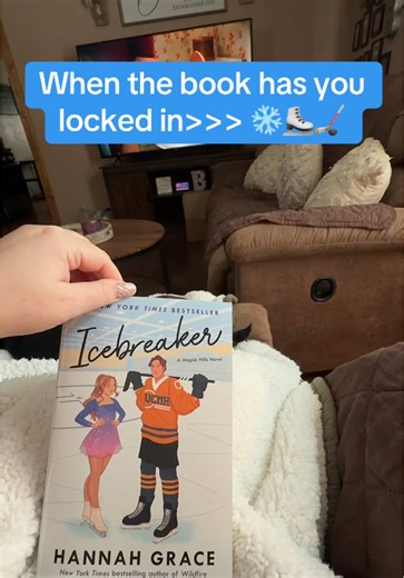 I may or may not have ordered the other two books in the series 😬👀 #booktok #books #fyp #haul #icebreaker